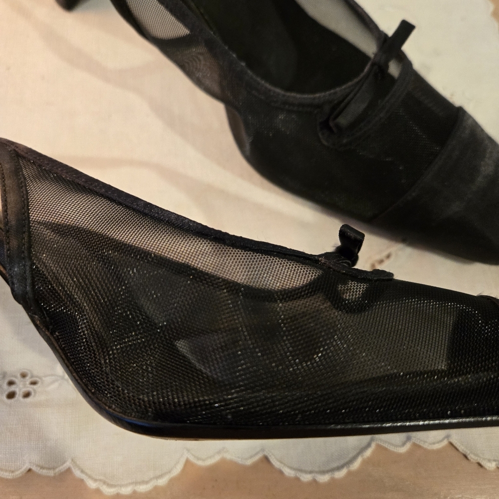 Chic Black Mesh Women's Heels with Bow Detail, Size 9.5 - Picture 3 of 13